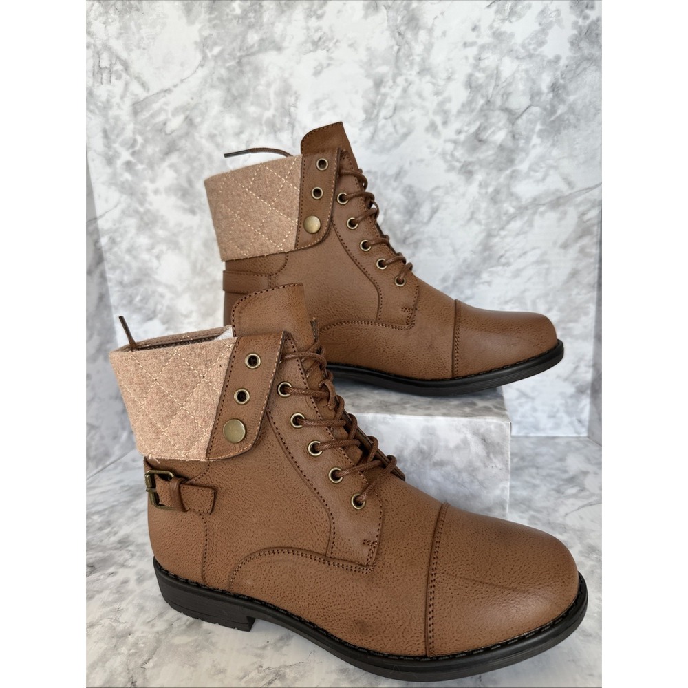 Forever Womens Brown  Ankle Boots Flat Heel Gold Buckle Side Lace Up Size 7.5